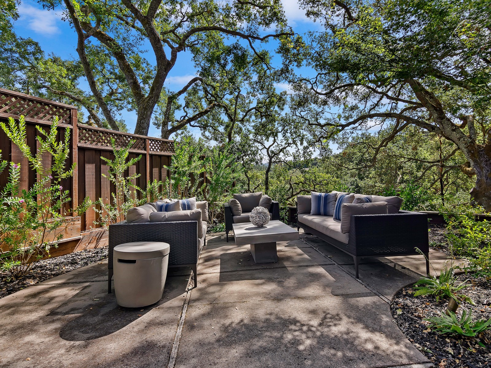 5871 Harbord Drive