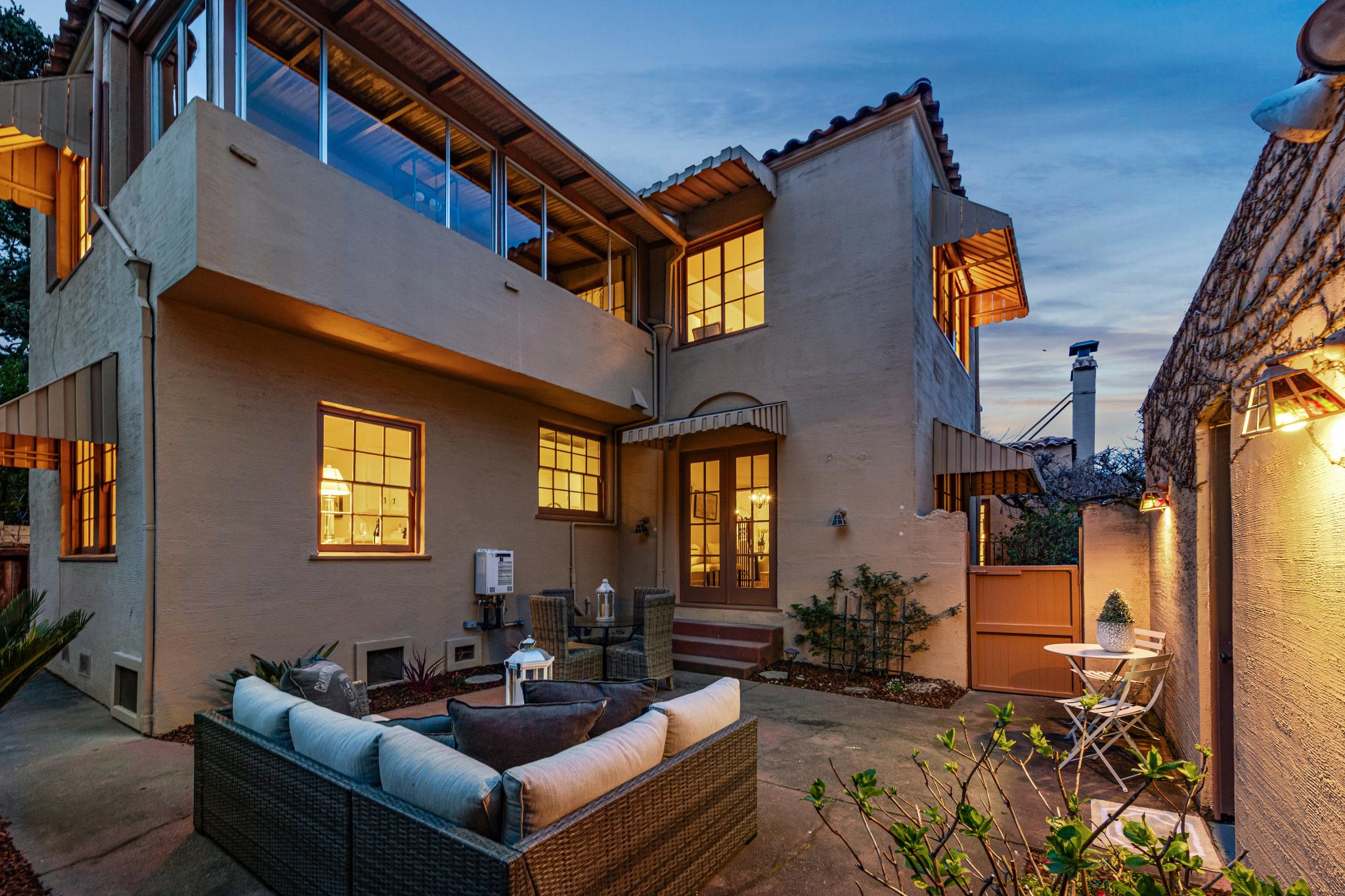 5871 Harbord Drive