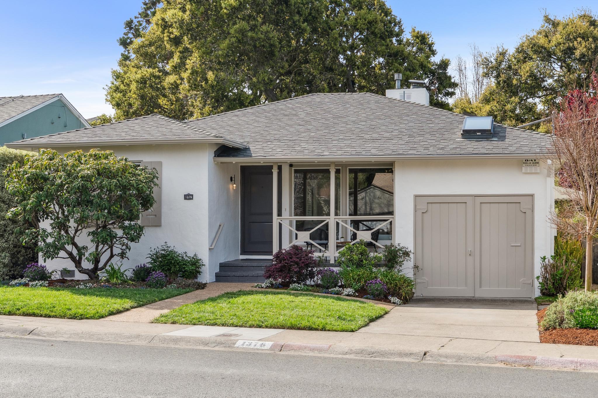 5871 Harbord Drive